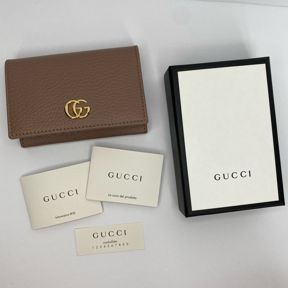 *NEW* Gucci Beige Grained Calfskin Leather GG Marmont Card Case